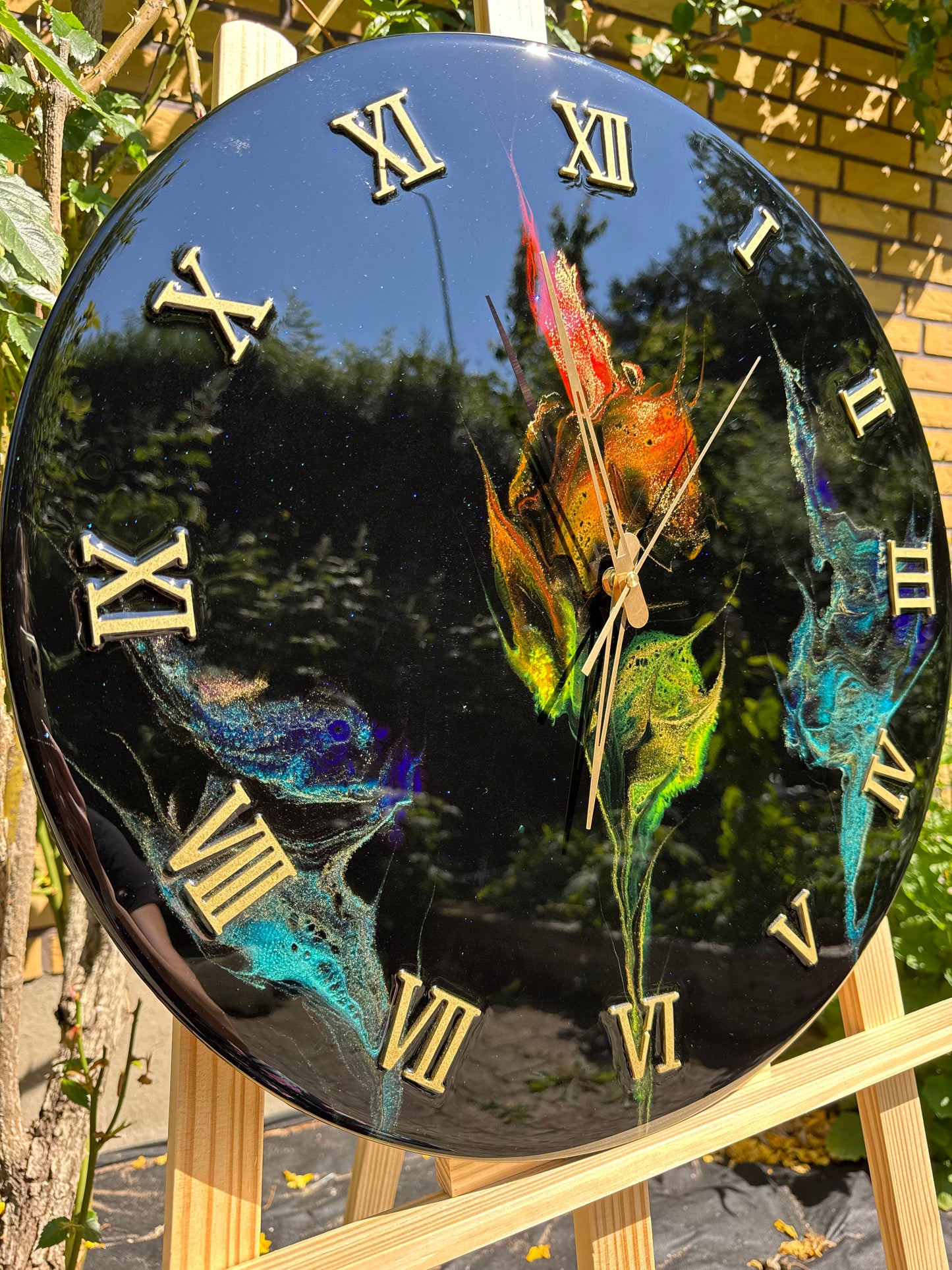 Handcrafted epoxy clock  by MBpoxy