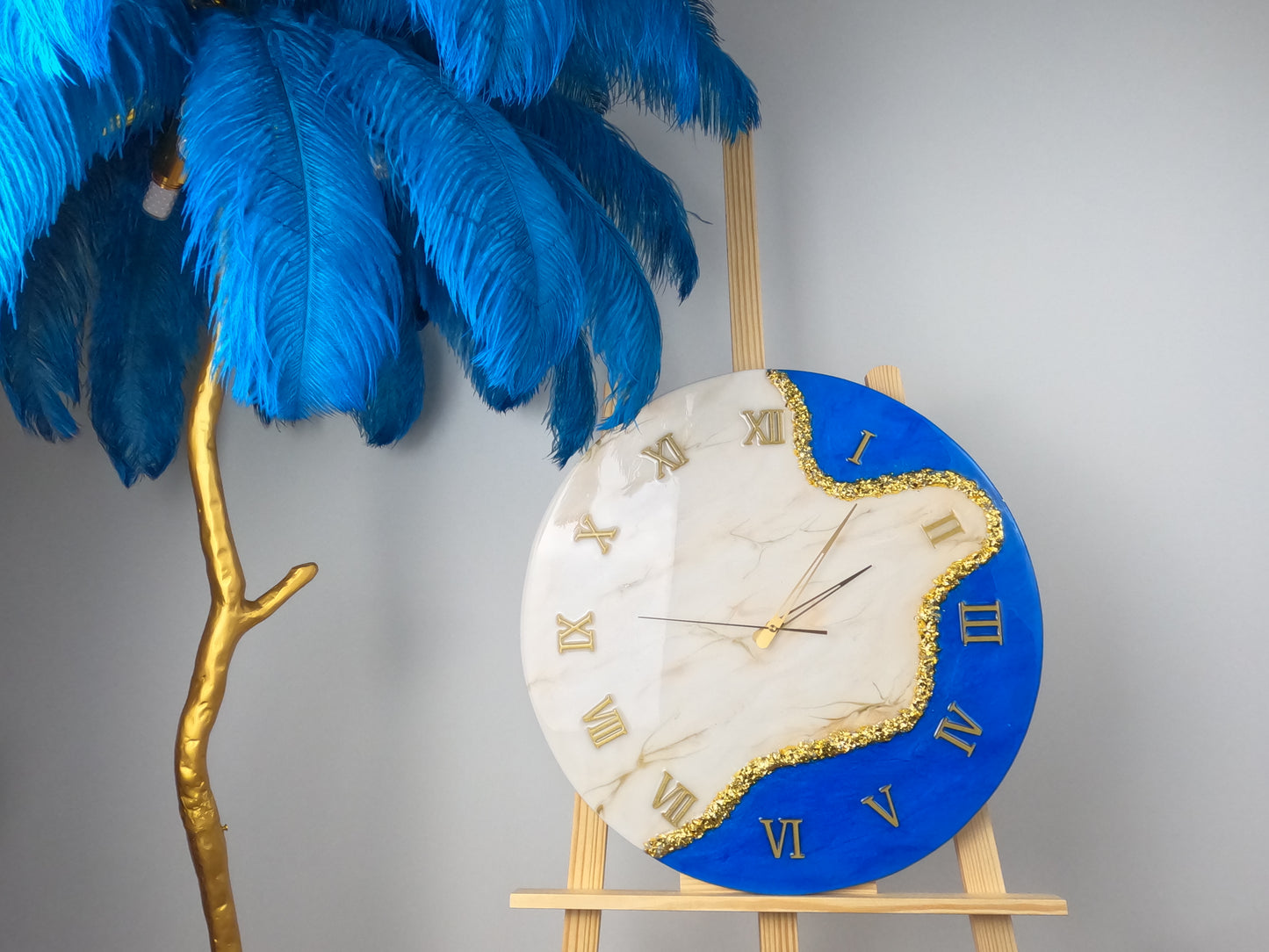 Handcrafted resin wall clock by MBpoxy