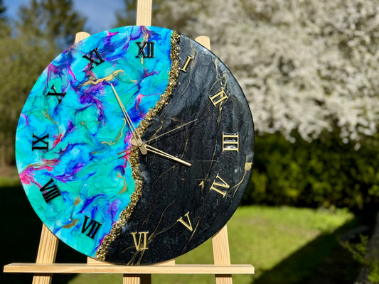 Handcrafted resin wall clock by MBpoxy