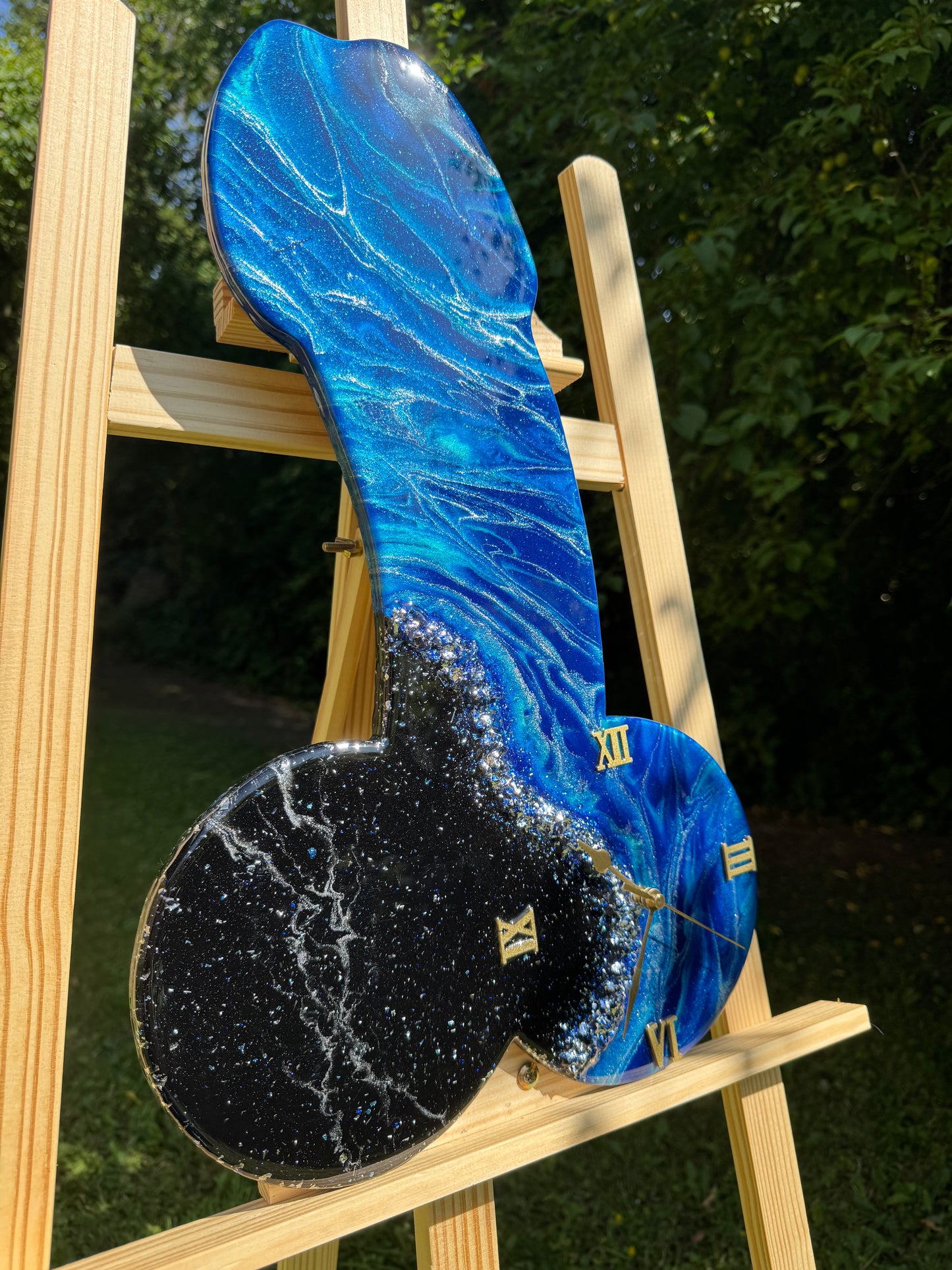 Handcrafted epoxy wall clock by MBpoxy