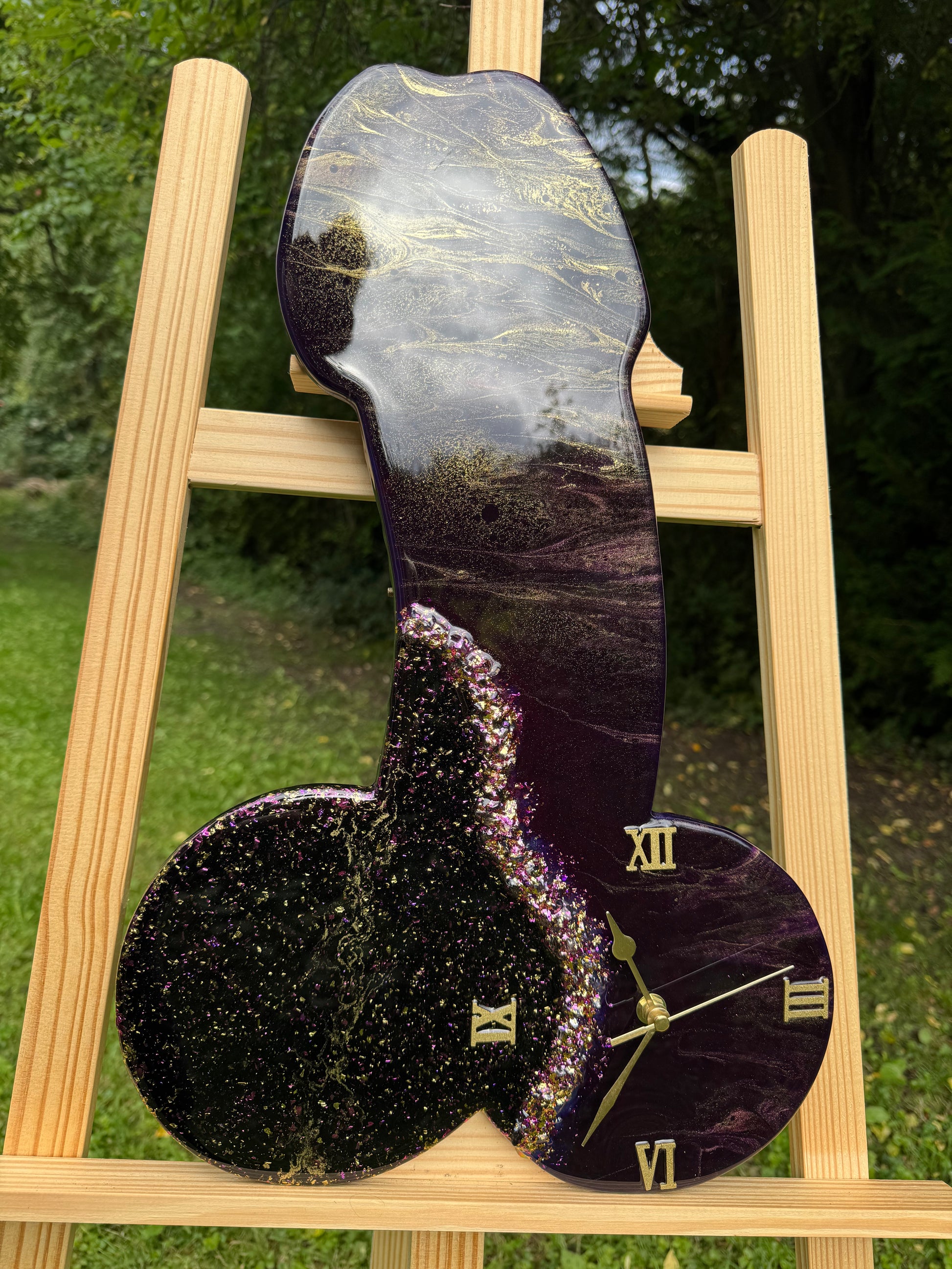 Handcrafted epoxy all clock by MBpoxy