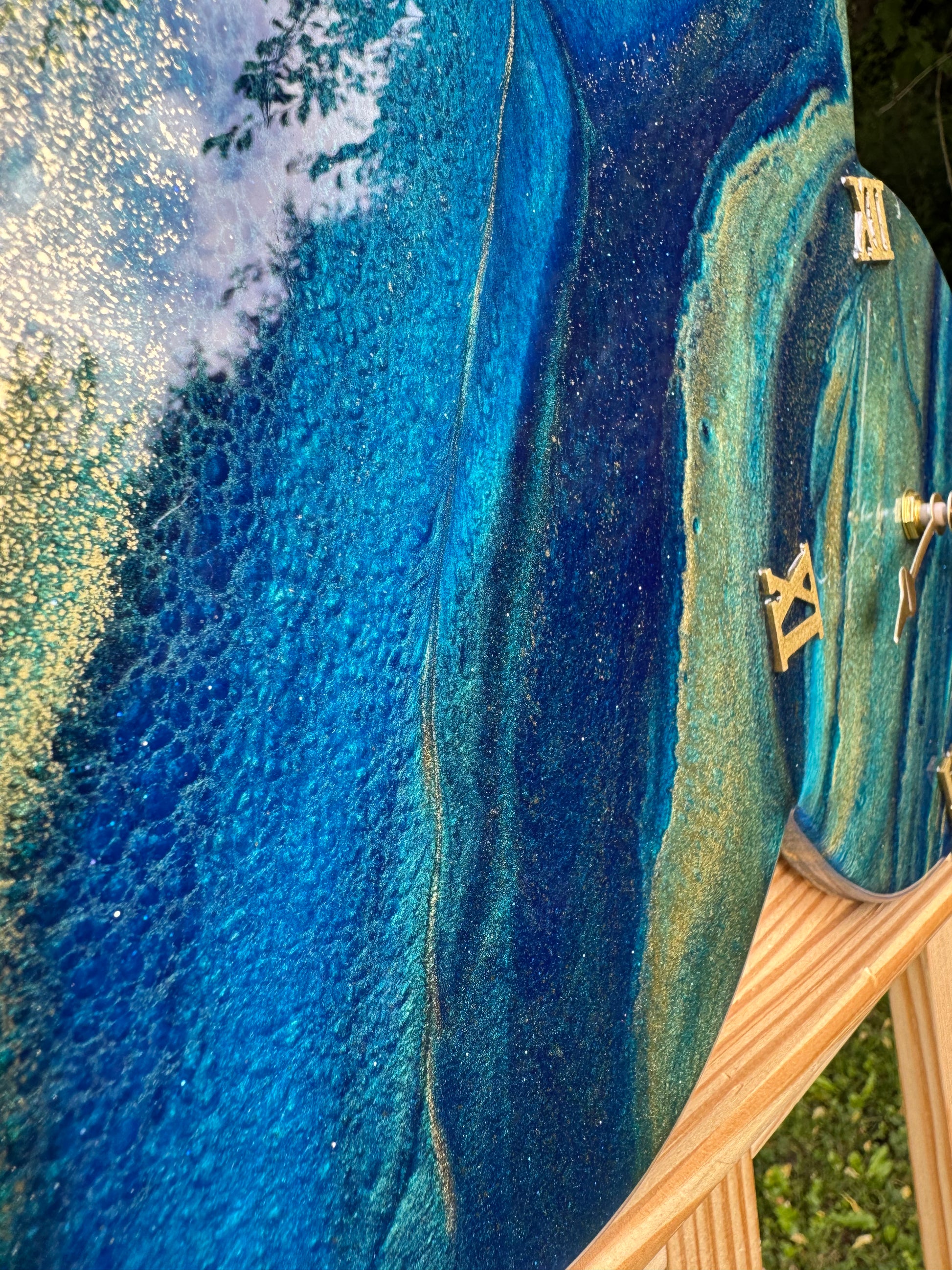 Handcrafted epoxy wall clock by MBpoxy