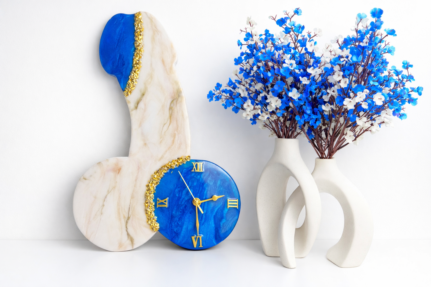 Handcrafted resin wall clock by MBpoxy