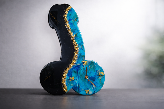 Handcrafted resin wall clock by MBpoxy