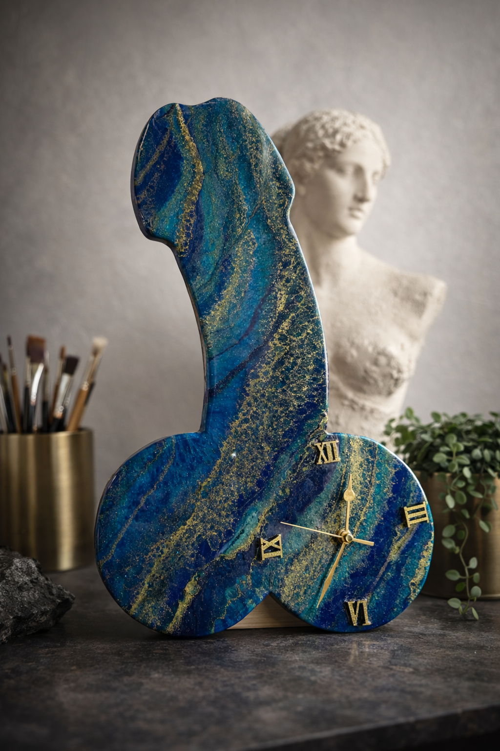 Handcrafted resin wall clock by MBpoxy