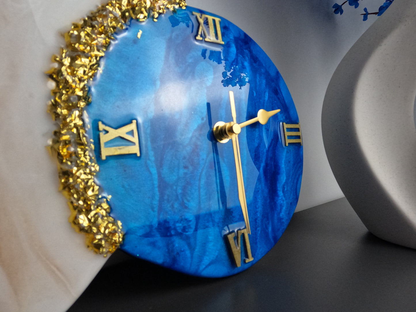 Handcrafted resin wall clock by MBpoxy