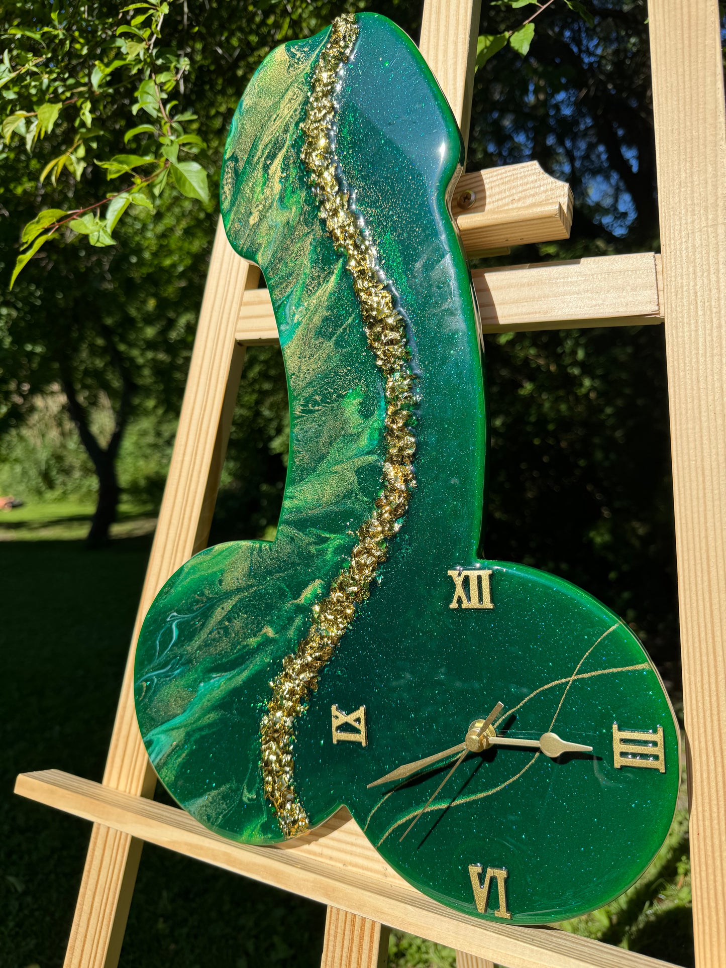 Handcrafted epoxy wall clock by MBpoxy