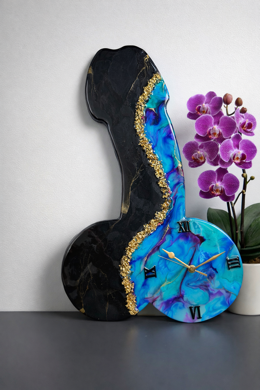 Handcrafted resin wall clock by MBpoxy