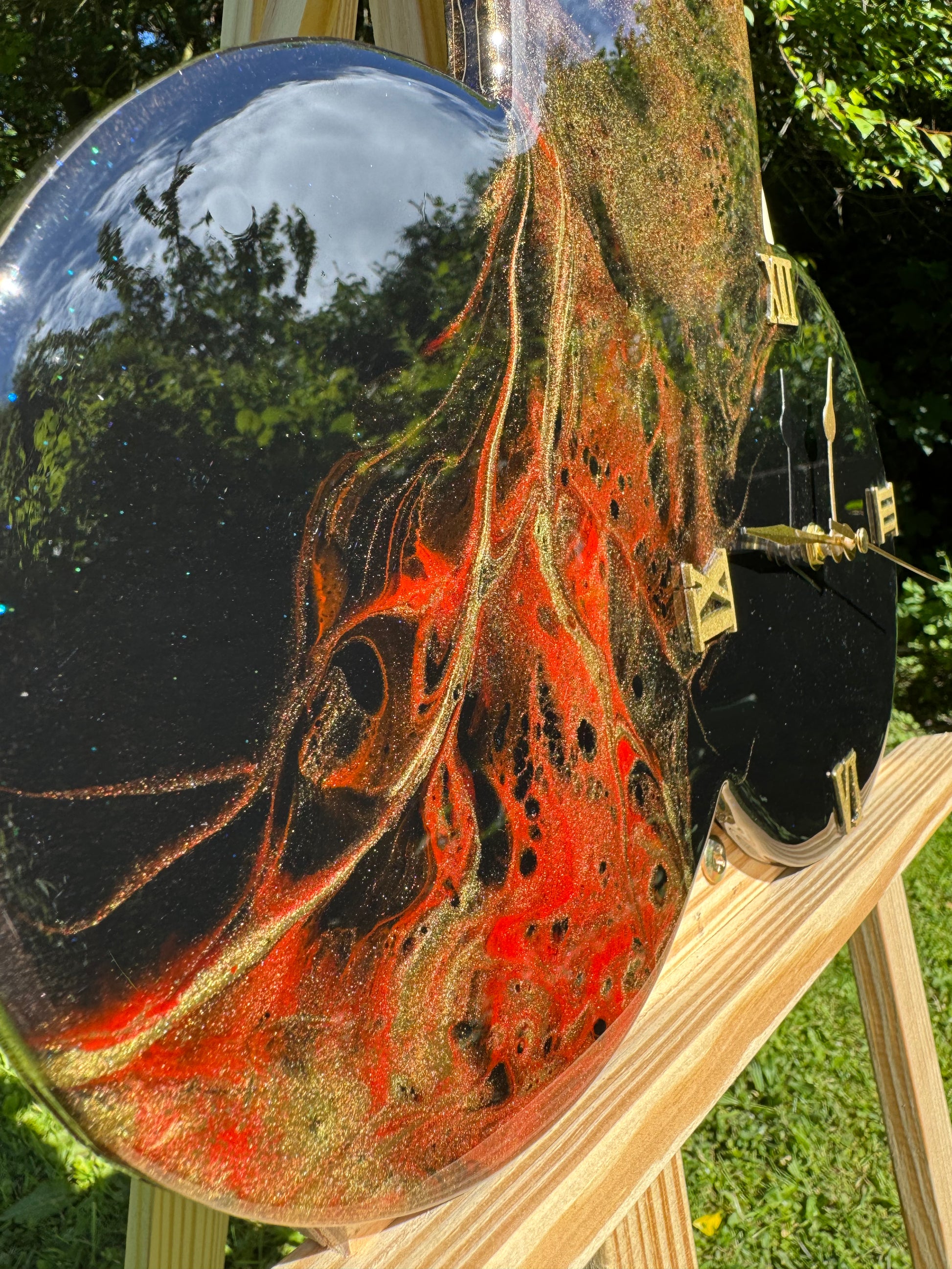 Handcrafted epoxy resin clock by MBpoxy