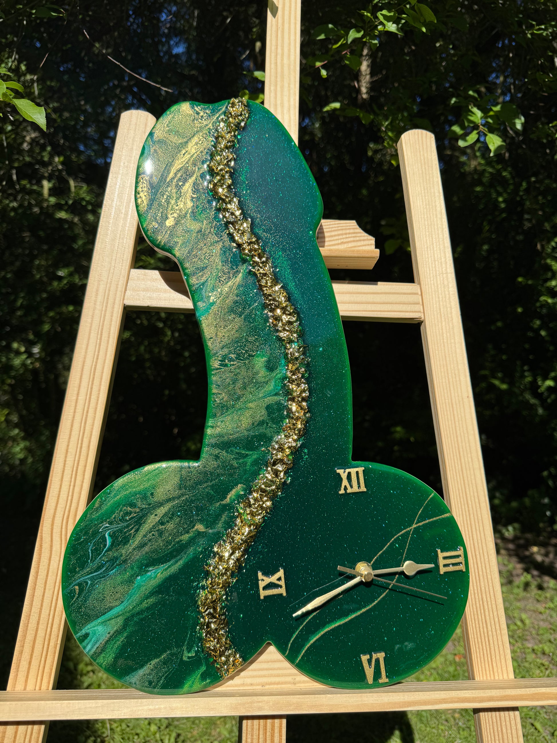 Handcrafted epoxy wall clock by MBpoxy
